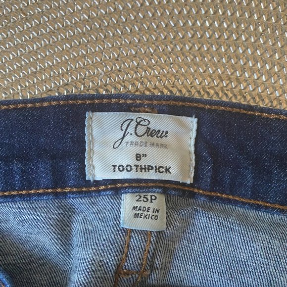 NWOT J.Crew Petite 8" Toothpick Classic Wash - 25P - Picture 3 of 8